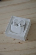 Airpods 4 słuchawki bluetooth