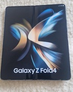Atrapa Samsung Galaxy Z Fold 4