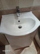 Szafka z umywalka i bateria nowa