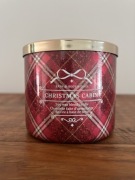 Bath & Body Works Christmas Cabin – świeca zapachowa 411 g