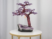 Ozdobne drzewko z fioletowego ametystu III