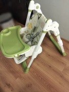 Krzesełko do karmienia dziecka 