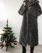 Damski płaszcz, typu baranek z futerkiem, L
