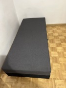 Łóżko jednoosobowe skrzyniowe