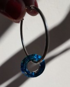 Kolczyki koła srebrne z turkusowym oczkiem minimalistyczne lekkie boho