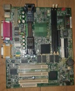 Medion 9901 Slot 1, i440BX zintegrowana grafika, muzyka.