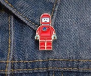 Unikatowa nowa przypinka igłowa LEGO , ludzik LEGO