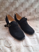 Nowe półbuty na obcasie 39 anomet czarne