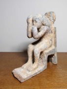 Figurka egipska - kobieta na tronie