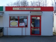 Pawilon handlowy z wyposażeniem