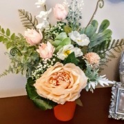 Stroik wiosenny flower box, kompozycja