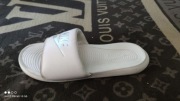 damskie klapki NIKE roz. 39 / 24 cm HURTOWNIA BUTÓW UŻYWANYCH