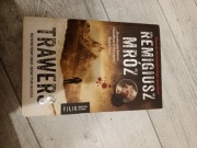 Remigiusz Mróz Trawers 