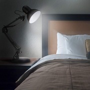 Lampka biurkowa z ramieniem obrotowym Lepro