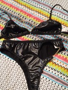 Nowy czarny błyszczący strój kąpielowy L 40 