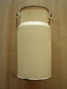 stara bańka kanka na mleko bez pokrywki kremowa 3 litry PRL