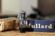 Lampa prostownicza Mullard AZ1 NOS NIB