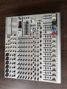 Behringer EURORACK UB1832FX-PRO