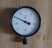 Manometr tarczowy CCCP 1975  od 3 do -1 MPa Fi 16 