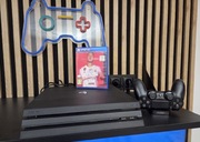 Playstation 4 Pro z padem i grą 