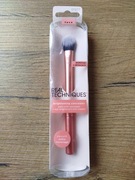 Pędzel do makijażu marki Real Techniques