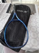 rakieta do tenisa ziemnego Yonex wraz z torbą Yonex