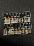 Farby akrylowe wielo kolorowe