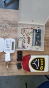 Alarm zestaw płyta+manipulator+syrena+piloty