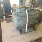 Silnik elektryczny trójfazowy 380V, N=1,5 kW, n=1415 obr/min
