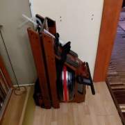 Wioślarz z dębowych desek model JAS-RM003, pojemność pojemnika 10 l.