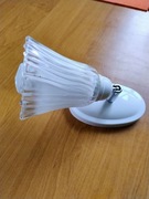 Kinkiet biały szklany klosz