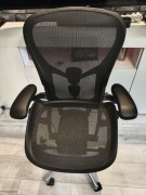 Herman Miller Aeron Remastered rozmiar C ( XXL )
