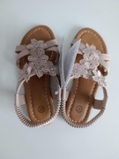 Nowe dziewczęce sandałki beżowe r. 26