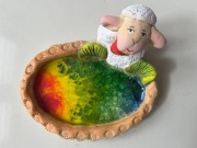 Wielkanocna świąteczna ręcznie zdobiona dekoracja ceramiczna baranek 