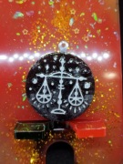 Brelok/zawieszka ze znakiem zodiaku - WAGA