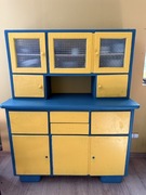 Kredens PRL odnowiony 