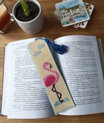 Zakładka do książki z haftem krzyżykowym 