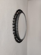 Okrągłe lustro w ornamentalnej metalowej ramie Vintage Retro Boho