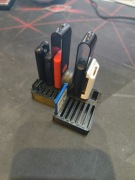 Stojak organizer podstawka na pendrive / karty SD / micro SD