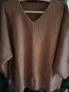 3 klasyczne swetry,w spokojnych kolorach.