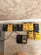 baterie do DeWALT cena za wszystko łącznie z ładowarką 800