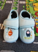 Nowe kapcie dziecięce 23 jasnoniebieskie