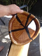 Patera / taca z dębu i żywicy barwionej na zielono. Prezent