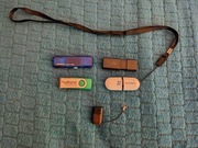 Pendrive (Kingston, ADATA i inne) + adapter WiFi