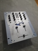 Stanton PDJ-33 mikser