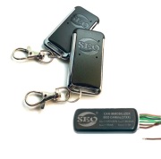 Seo Can Blu 2 breloki ID + montaż