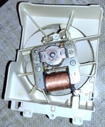 Mikrofalówka Sharp R-242; Wentylator wiatrak, Midea MDFL T25A.