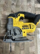 Dewalt DCS331 wyrzynarka