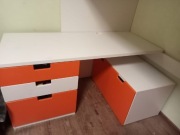 Łóżko piętrowe z biurkiem i szafą