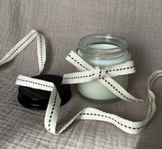 Dekorowana świeca sojowa handmade o zapachu tytoń&miód – 100% wosk sojowy